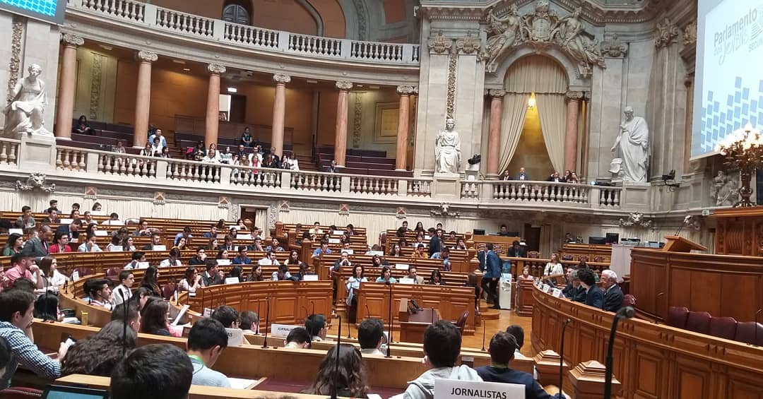 Programa "Parlamento dos Jovens"– Ensino Secundário